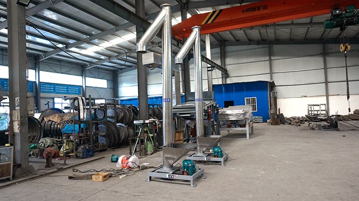 垂直螺旋送料機(jī)的3大優(yōu)勢解決物料輸送難題！