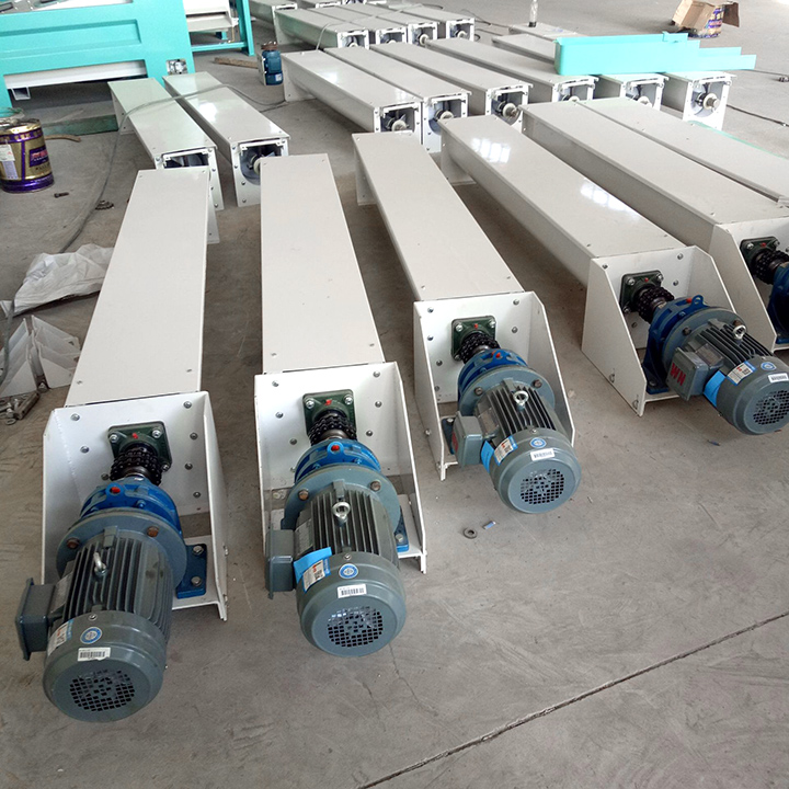 U型螺旋輸送機(jī)的輸送效率跟螺旋葉片的螺距、直徑有關(guān)